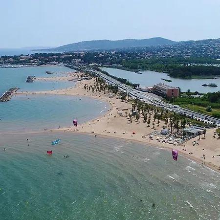 Dans Avec Piscine דירה Fréjus